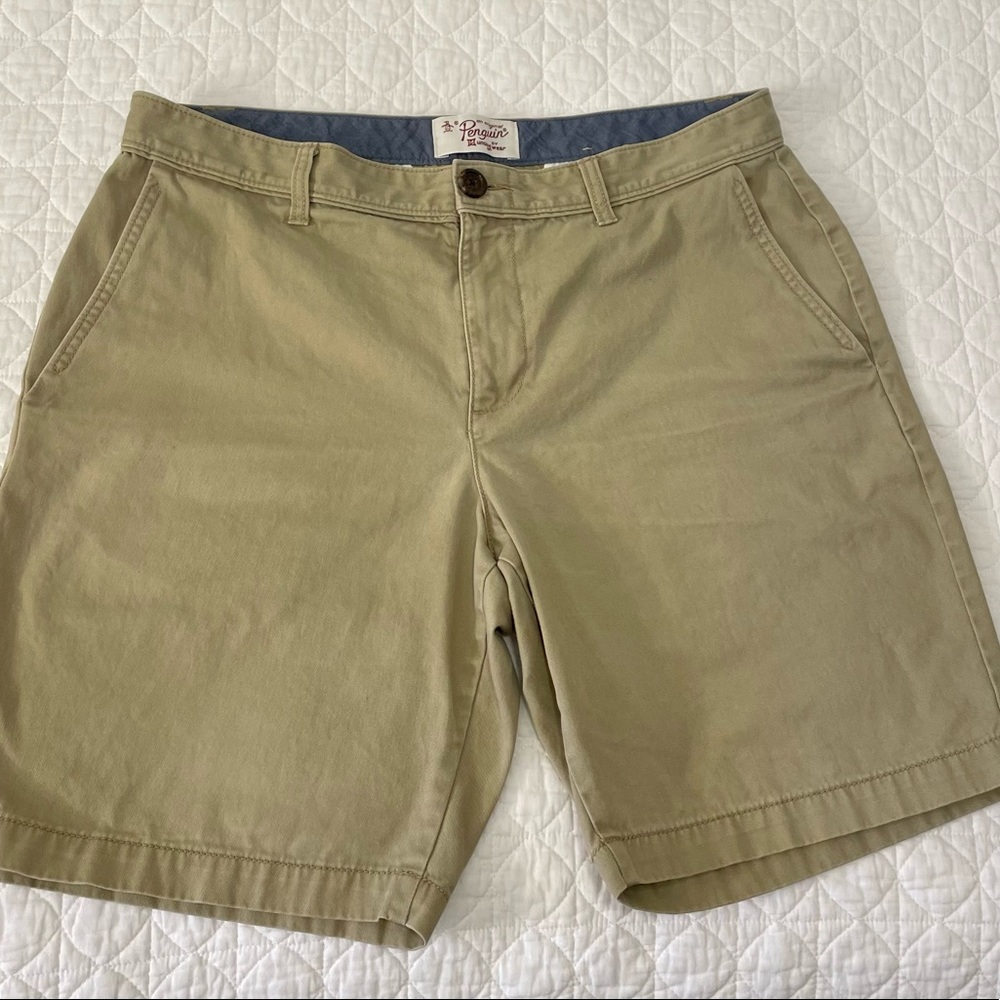 Men’s Penguin Khaki Shorts!